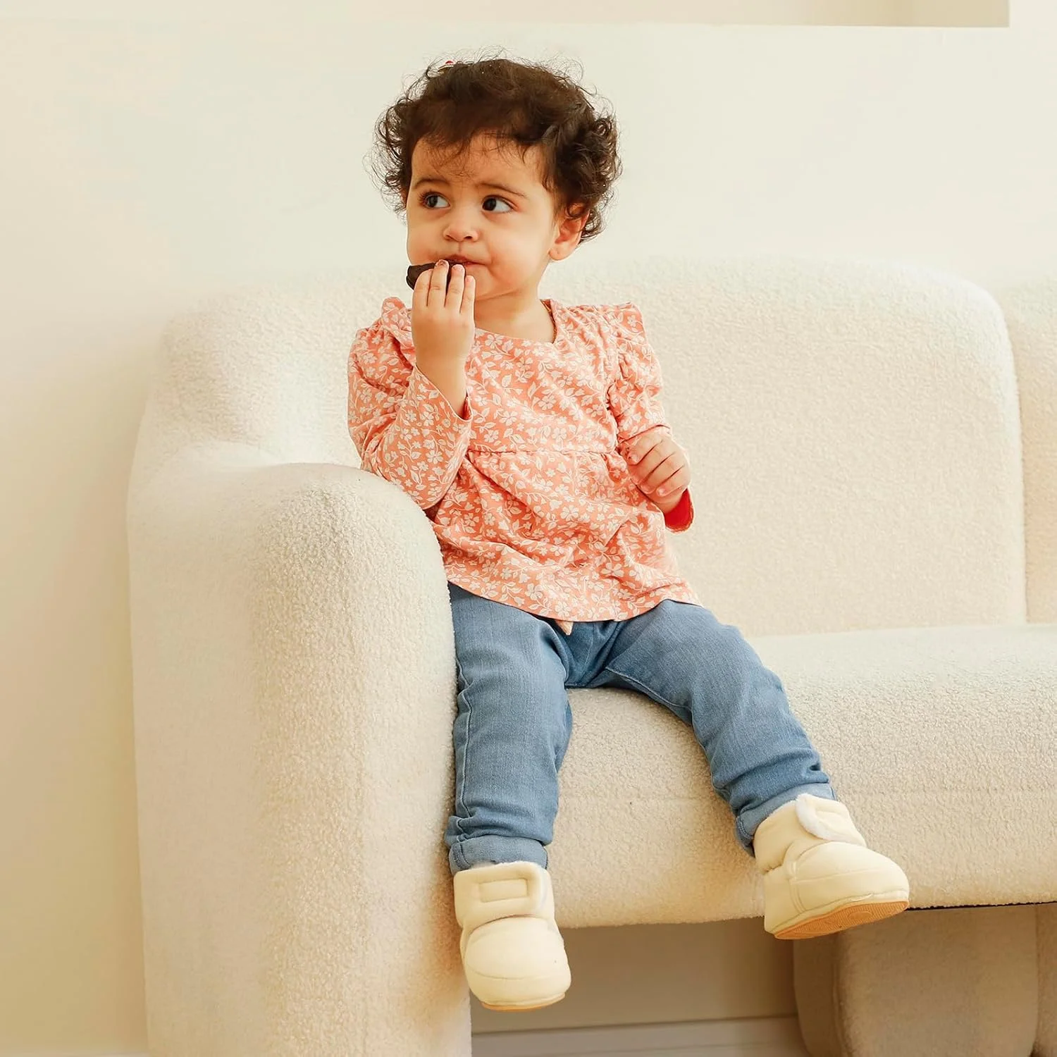 بوت های زمستانی گرم با زیره نرم نوزادی MASOCIO، ضد لغزش، مناسب برای اولین قدم ها، بژ، 12-18 ماه بوت های زمستانی گرم با زیره نرم نوزادی MASOCIO، ضد لغزش، مناسب برای اولین قدم ها، بژ، 12-18 ماه