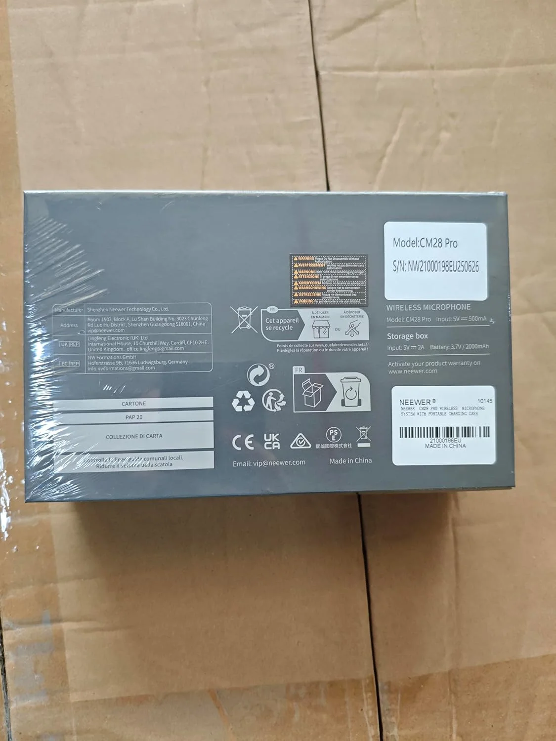 میکروفون یقه ای بی سیم NEEWER CM28 PRO به همراه جعبه شارژ و پارچه تمیز کننده، میکروفون کوچک ضد نویز 9 ساعته سازگار با آیفون، آیپد، USB C، تلفن اندروید، دوربین، کامپیوتر شخصی و لپ تاپ میکروفون یقه ای بی سیم NEEWER CM28 PRO به همراه جعبه شارژ و پارچه تمیز کننده، میکروفون کوچک ضد نویز 9 ساعته سازگار با آیفون، آیپد، USB C، تلفن اندروید، دوربین، کامپیوتر شخصی و لپ تاپ