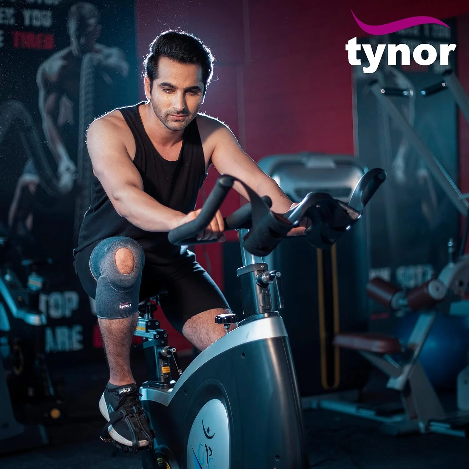 زانوبند کشی با حفره باز Tynor، خاکستری، سایز متوسط، 1 عدد زانوبند کشی با حفره باز Tynor، خاکستری، سایز متوسط، 1 عدد
