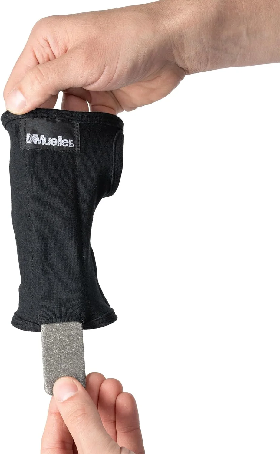 مچ بند طبی ارگونومیک Mueller Sports Medicine با پشتیبانی بالشتکی برای سندرم تونل کارپال و آرتریت، آستین مچ بند ارگونومیک، قابل استفاده برای دست چپ یا راست، سایز Free، مشکی
