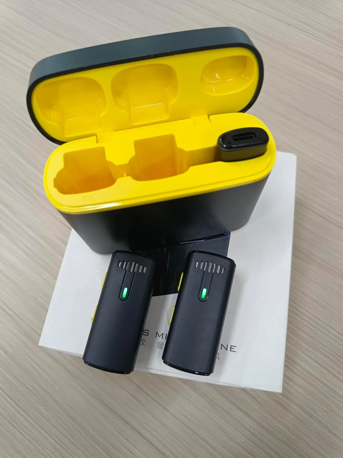 میکروفون یقه ای کوچک MAYBESTA برای ضبط ویدیو آیفون - میکروفون های گیره ای تلفن برای پادکست یوتیوب