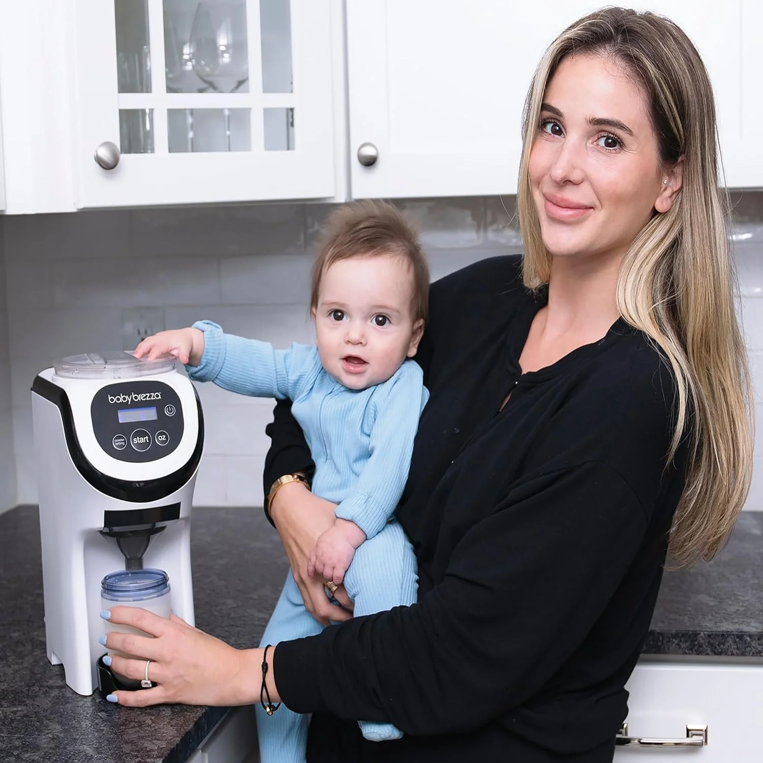 دستگاه مخلوط کن شیر خشک کودک Baby Brezza Formula Pro Mini مناسب فضاهای کوچک و قابل حمل برای مسافرت - دستگاه های بطری ساز، بطری عالی را برای نوزاد شما در حال حرکت می سازد، سفید دستگاه مخلوط کن شیر خشک کودک Baby Brezza Formula Pro Mini مناسب فضاهای کوچک و قابل حمل برای مسافرت - دستگاه های بطری ساز، بطری عالی را برای نوزاد شما در حال حرکت می سازد، سفید