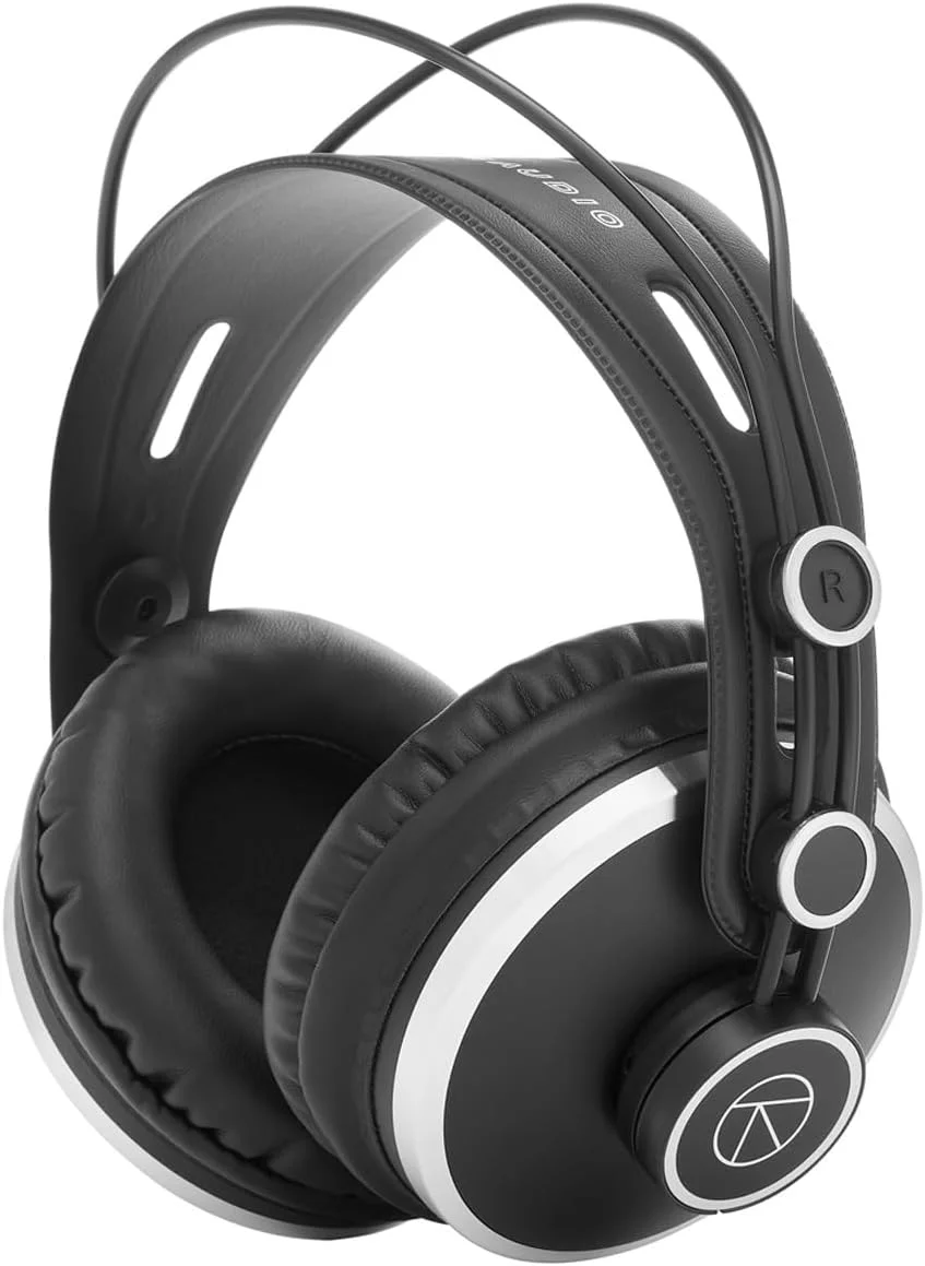 بسته استودیویی تولید صوتی یکپارچه Rode RODECaster Pro II به همراه 2 عدد میکروفون PodMic، 2 عدد هدفون TAPH500، 2 عدد بازوی پخش، 2 عدد کابل XLR نر به ماده، کارت microSD 32 گیگابایتی