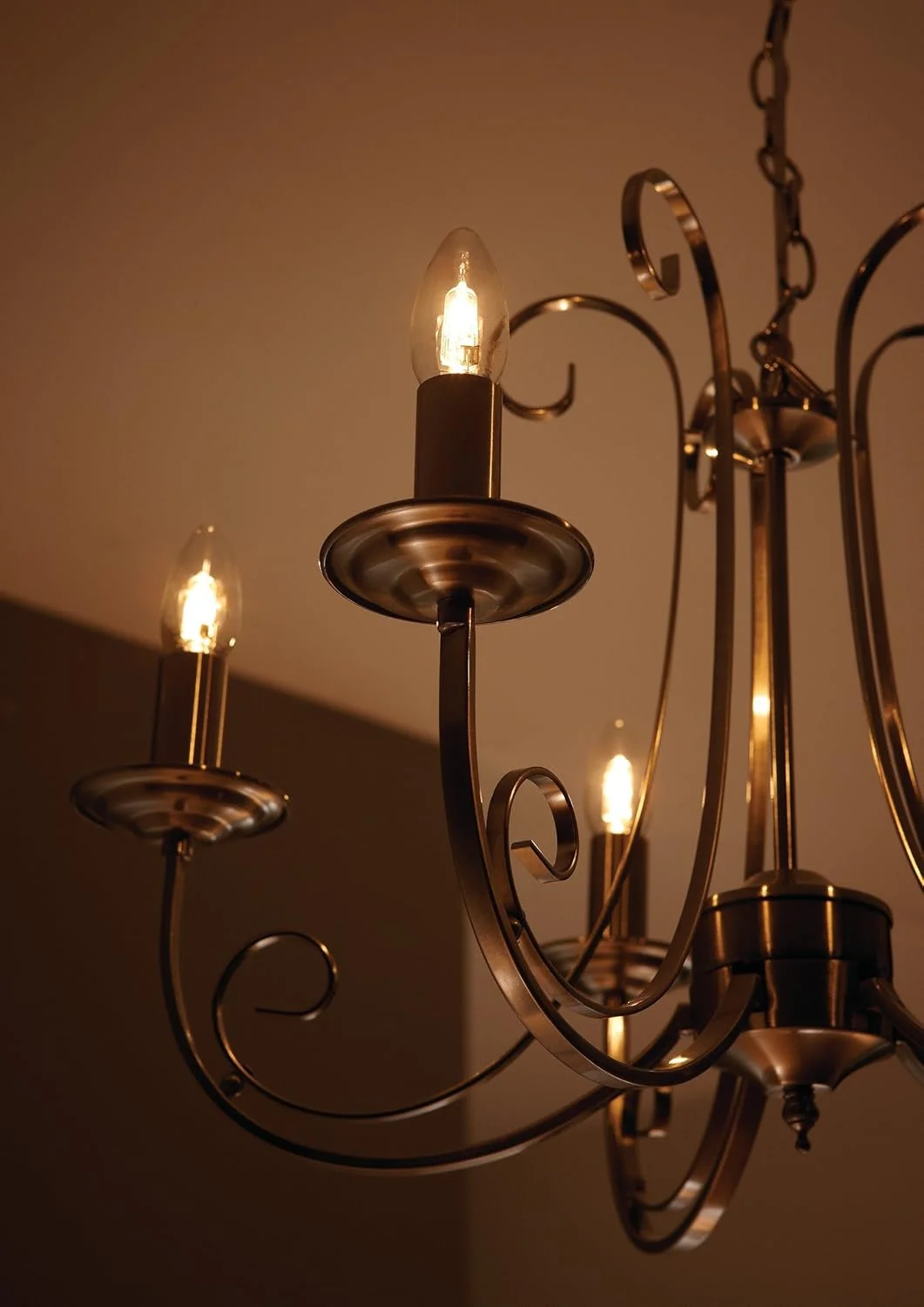 لامپ هالوژن فیلیپس EcoClassic30 B35 18w 240V E14 CL 1CT/15