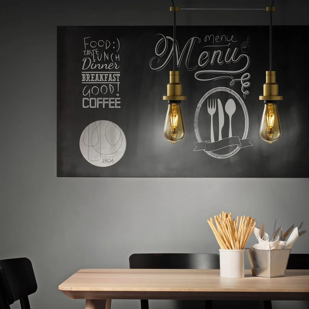 لامپ ادیسونی رشته‌ای ال ای دی Osram Vintage Edition 1906 – پایه E27 – شکل ادیسون طلایی کهربایی – دیمر پذیر – نور سفید گرم 2400 کلوین – 7 وات (معادل 54 وات)