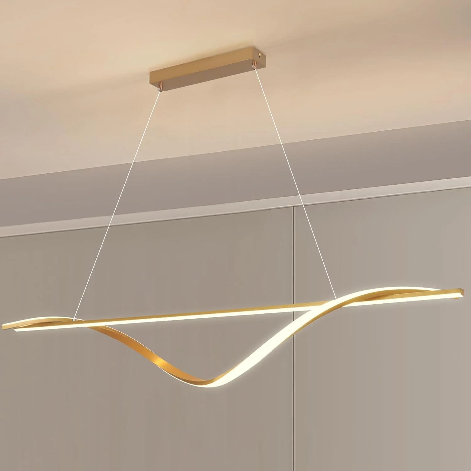 لوستر مدرن LED یاتای، 50 وات، طلایی، ارتفاع و نور قابل تنظیم، 120 سانتی متر، سه رنگ دیمینگ، چراغ آویز آلومینیومی و اکریلیک برای اتاق ناهار خوری، اتاق نشیمن و رستوران