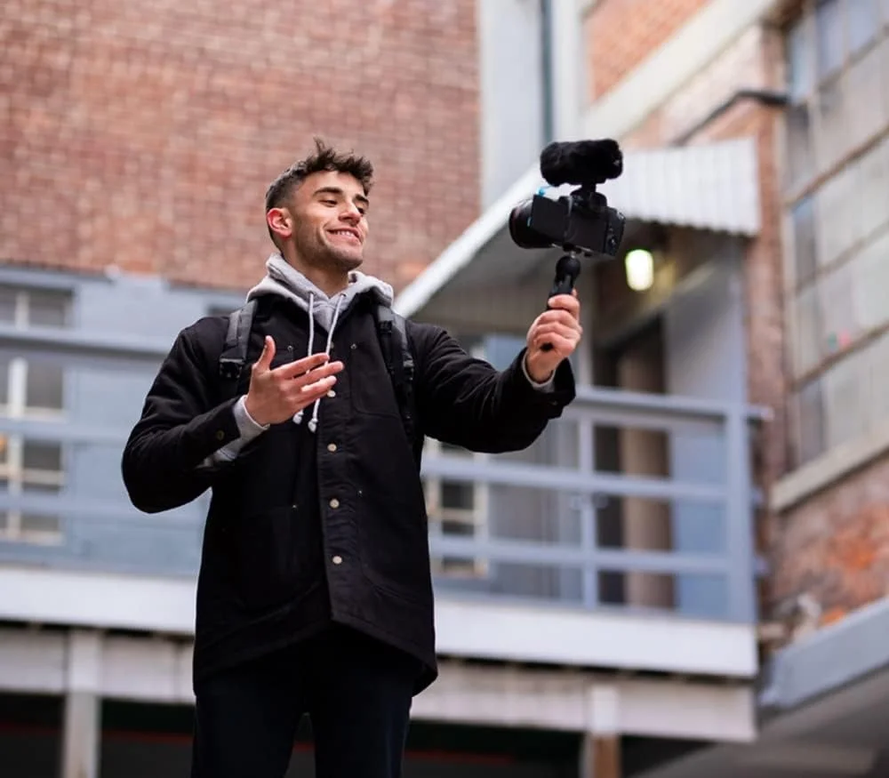 میکروفون شاتگان جهت دار Sennheiser MKE 400 با کانکتورهای 3.5 میلی متری TRS و TRRS برای DSLR، بدون آینه و موبایل، 508898