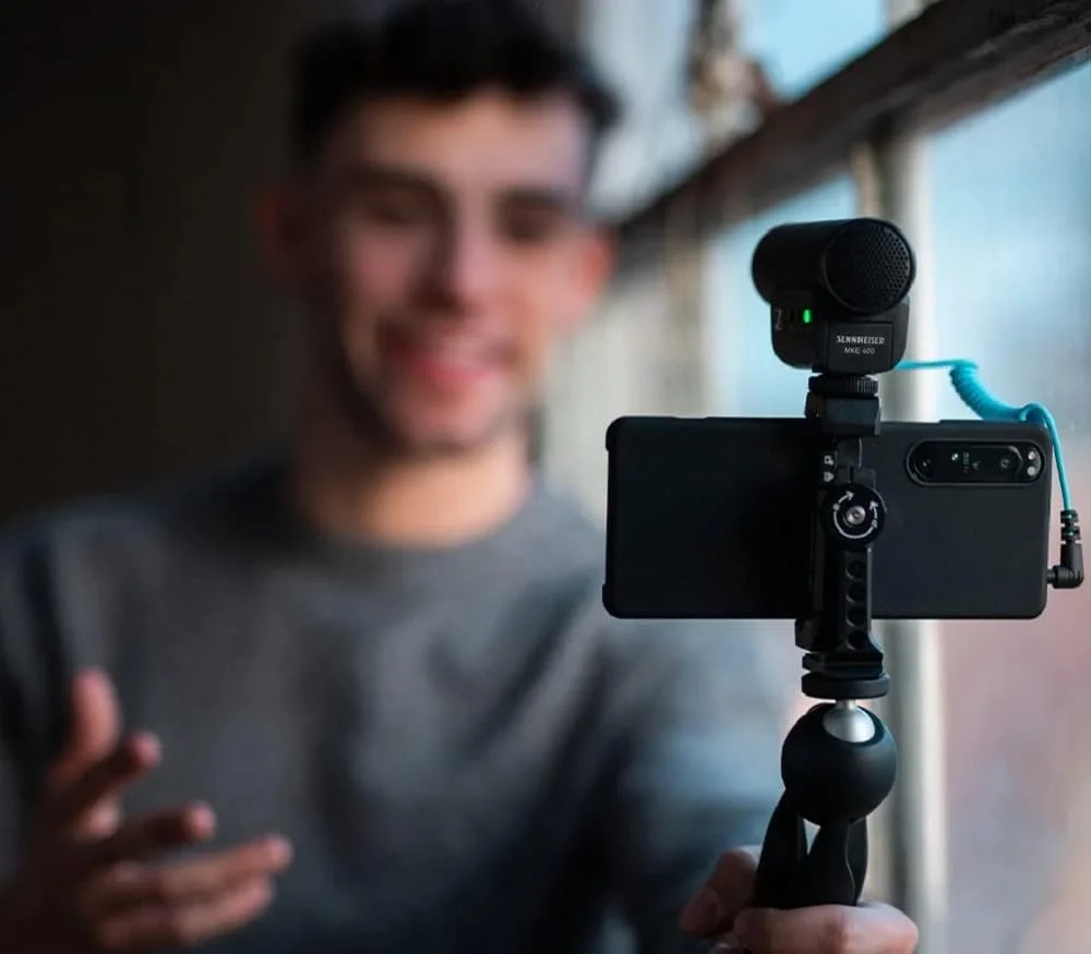 میکروفون شاتگان جهت دار Sennheiser MKE 400 با کانکتورهای 3.5 میلی متری TRS و TRRS برای DSLR، بدون آینه و موبایل، 508898