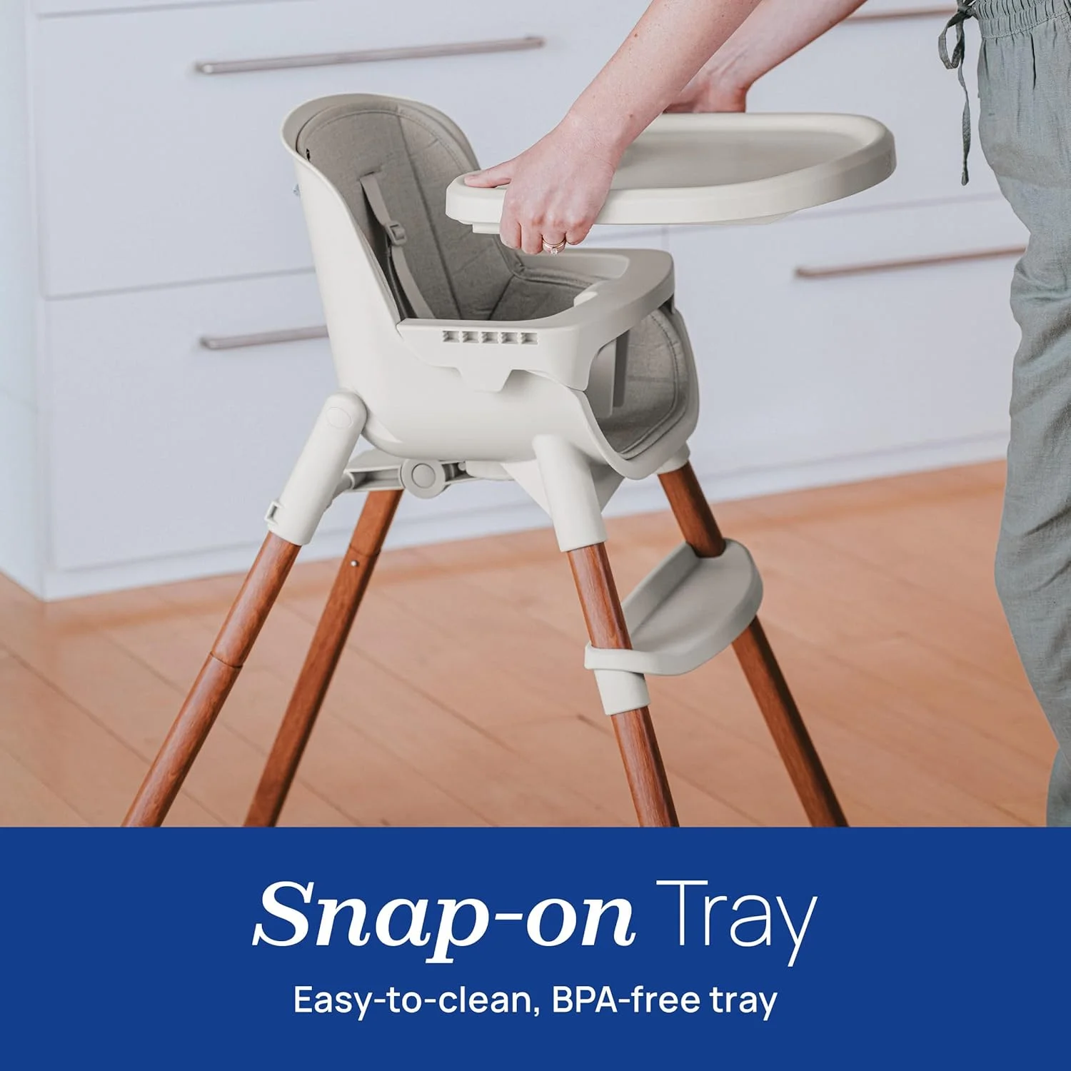 صندلی غذای تاشو 4 در 1 چیکو Zest™ LE، صندلی غذا، صندلی کودک نوپا و چهارپایه جوانان، صندلی غذای چند منظوره با تمیز کردن آسان | کرما/سفید