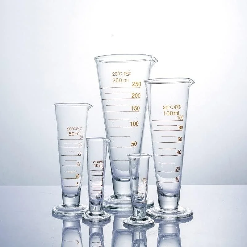 لوازم آموزشی WXYZABC، استوانه مدرج 50 میلی لیتری با خطوط کوتاه و دهانه، فنجان اندازه گیری، تجهیزات شیمی آزمایشگاهی