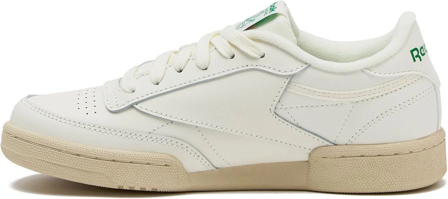 کفش کتانی ریباک مدل Club C مناسب کودکان و نوجوانان کفش کتانی ریباک مدل Club C مناسب کودکان و نوجوانان