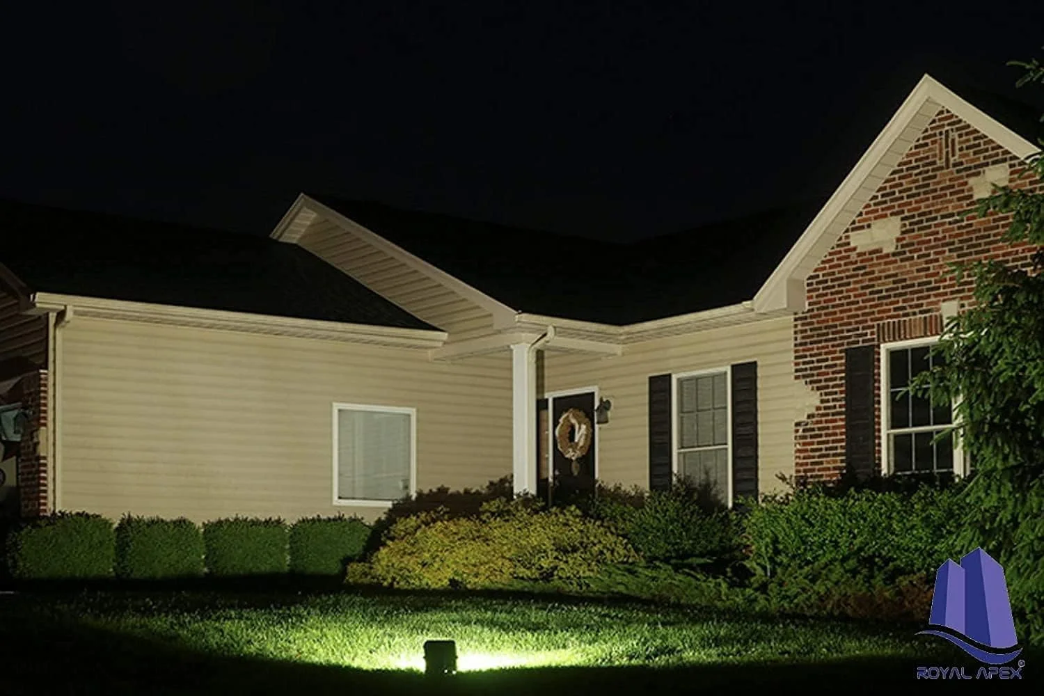 چراغ پروژکتور ال ای دی سبک وزن، طراحی باریک، مقاوم در برابر آب با استاندارد IP65 مدل اکو فلود لِدونس (30 وات، 6500 کلوین، 2550 لومن نور روز) چراغ پروژکتور ال ای دی سبک وزن، طراحی باریک، مقاوم در برابر آب با استاندارد IP65 مدل اکو فلود لِدونس (30 وات، 6500 کلوین، 2550 لومن نور روز)