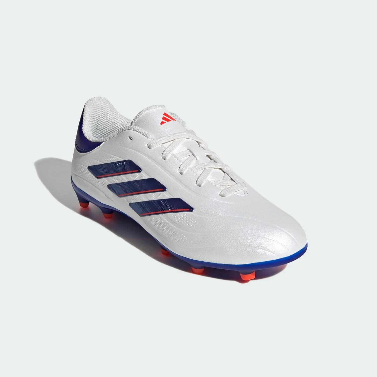 کفش فوتبال آدیداس Copa Pure 2 League مناسب زمین چمن برای کودکان و نوجوانان کفش فوتبال آدیداس Copa Pure 2 League مناسب زمین چمن برای کودکان و نوجوانان