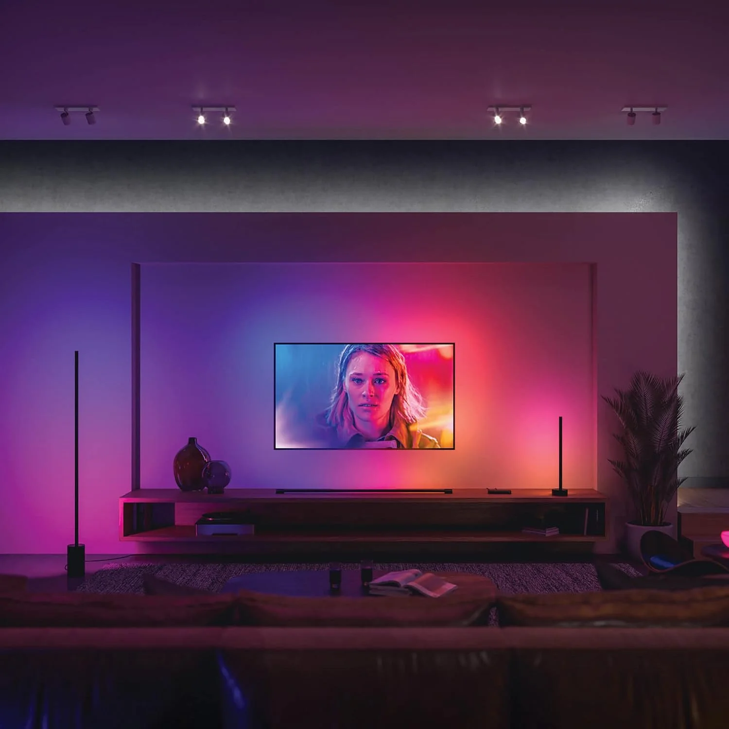 لامپ هوشمند فیلیپس Hue Gradient Tube White and Colour Ambiance [بزرگ - مشکی] برای همگام سازی با سرگرمی و رسانه. کار با الکسا، گوگل اسیستنت و اپل هوم کیت