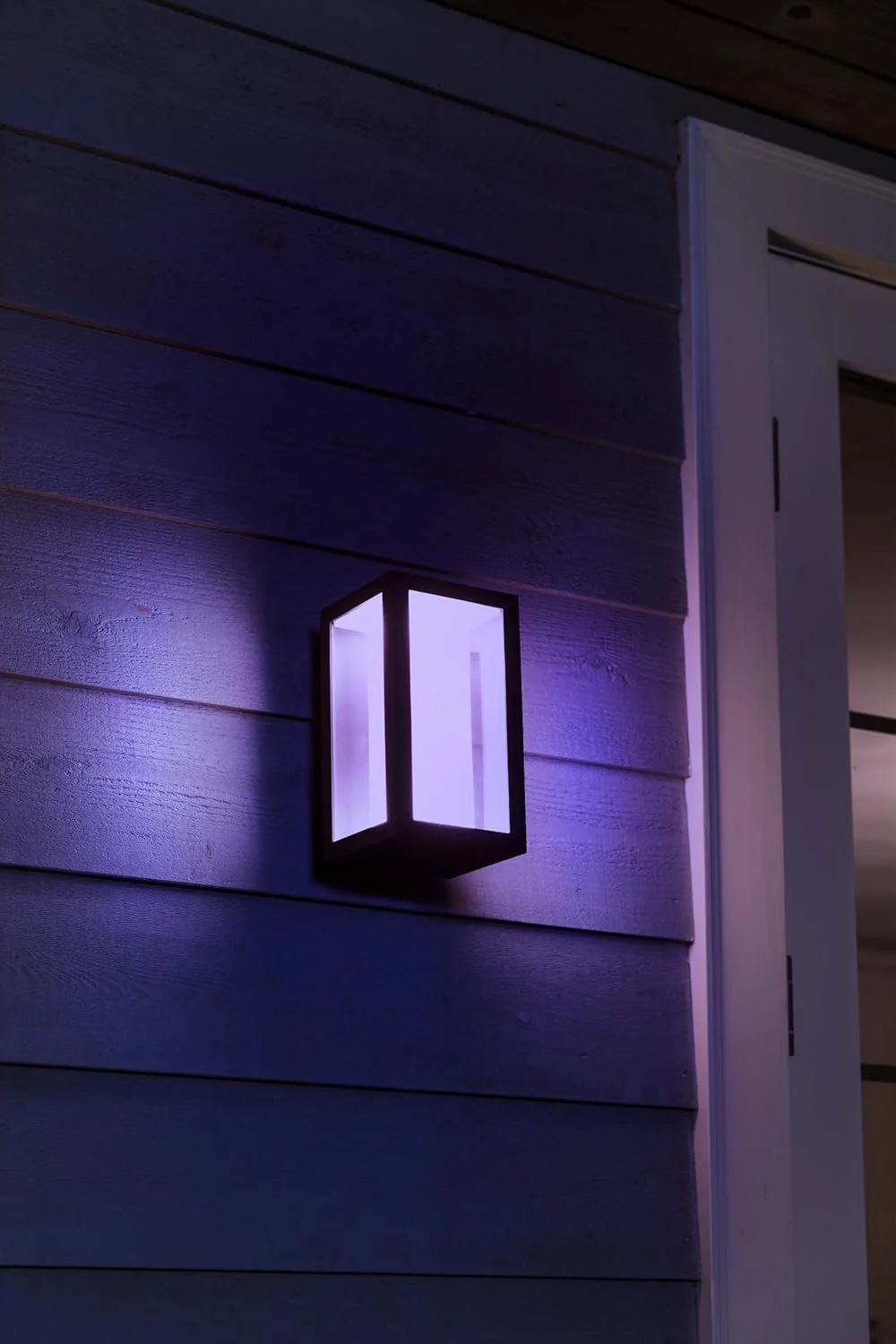چراغ دیواری هوشمند LED باغی Philips Hue Impress White and Colour Ambiance [باریک]، سازگار با الکسا، گوگل اسیستنت و اپل هوم کیت