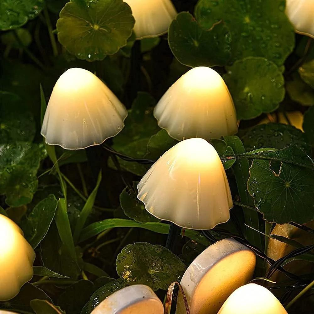 چراغ های مسیر خورشیدی، 12 عدد چراغ قارچی خورشیدی کوچک ضد آب در فضای باز، چراغ های منظره ای قارچی شکل زیبا برای مناظر، باغ ها، مسیرها، پیاده روها و راه های ورودی (سفید گرم)