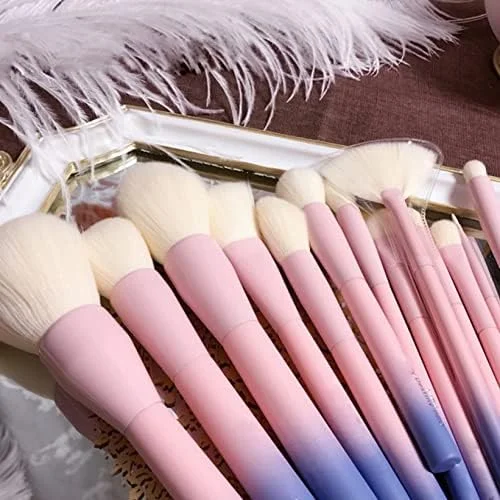 ست ۱۴ عددی برس آرایشی گرادیانی، موی مصنوعی راحت، برس آرایش فونداسیون، سایه چشم، لب به همراه کیف لوازم آرایشی ست ۱۴ عددی برس آرایشی گرادیانی، موی مصنوعی راحت، برس آرایش فونداسیون، سایه چشم، لب به همراه کیف لوازم آرایشی