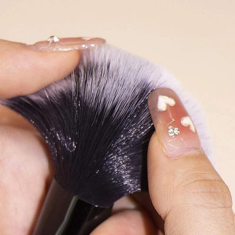 ست برس آرایشی قابل حمل COSHINE، 10 عدد برس مینی کامل با عملکرد آسان به همراه کیف برس (مشکی) ست برس آرایشی قابل حمل COSHINE، 10 عدد برس مینی کامل با عملکرد آسان به همراه کیف برس (مشکی)