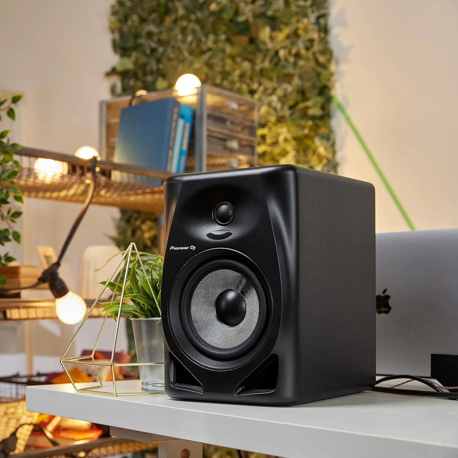اسپیکر مانیتور اکتیو 5 اینچی پایونیر DJ DM-50D - مشکی