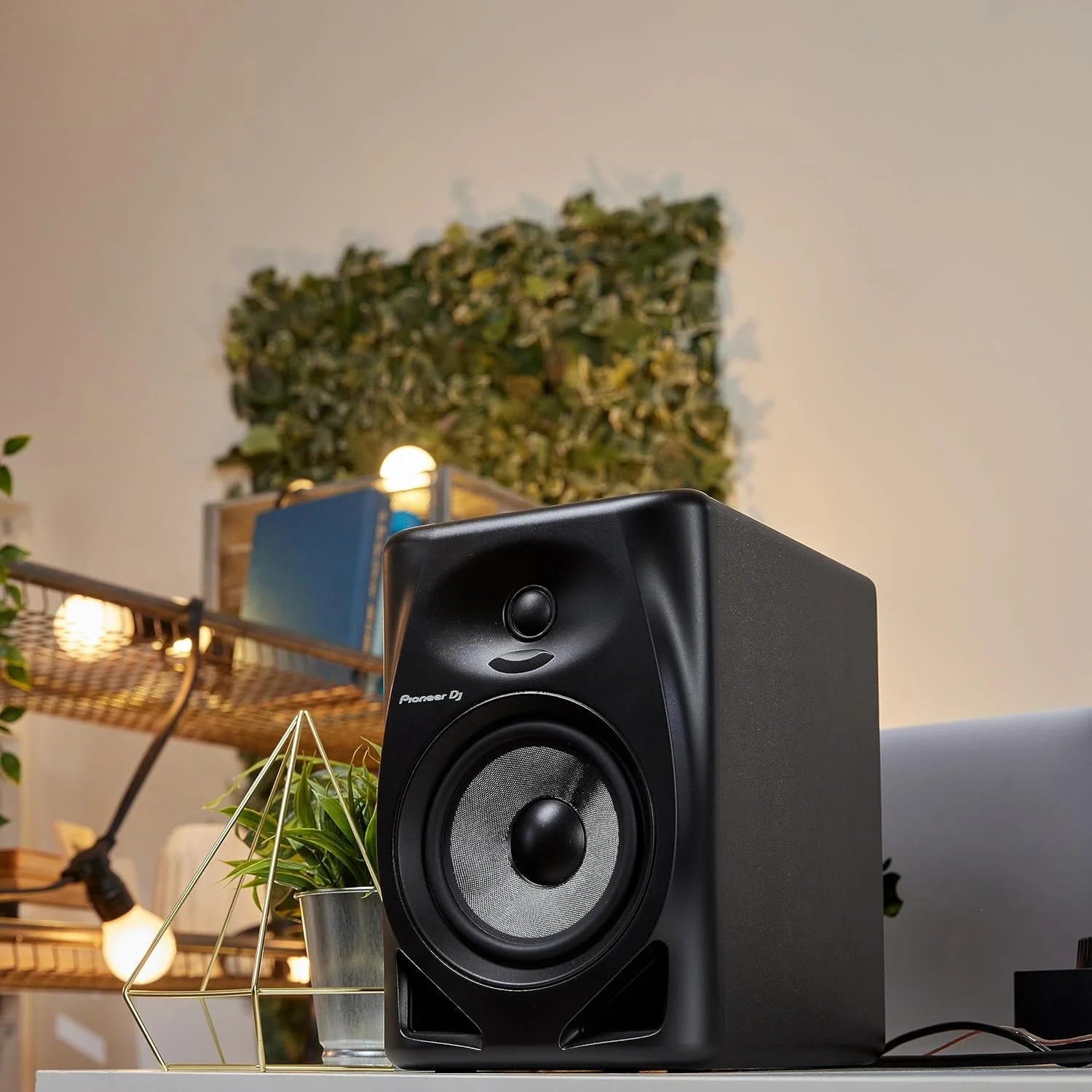 اسپیکر مانیتور اکتیو 5 اینچی پایونیر DJ DM-50D - مشکی