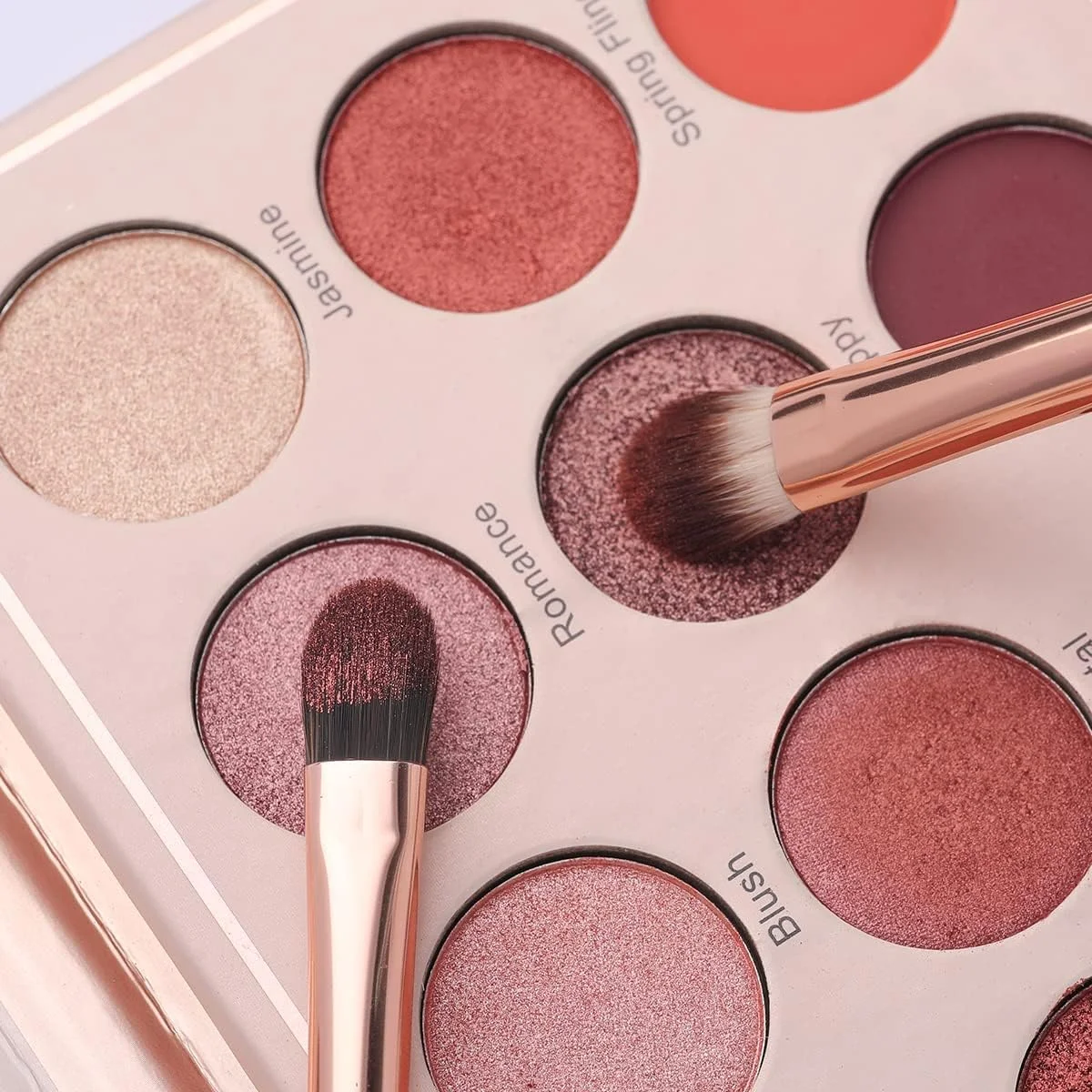 ست براش آرایشی چشم EVRCHGIEA، 6 عدد براش حرفه ای ترکیب سایه چشم برای کانسیلر، ابرو و خط چشم، موهای نرم و دسته چوبی ست براش آرایشی چشم EVRCHGIEA، 6 عدد براش حرفه ای ترکیب سایه چشم برای کانسیلر، ابرو و خط چشم، موهای نرم و دسته چوبی