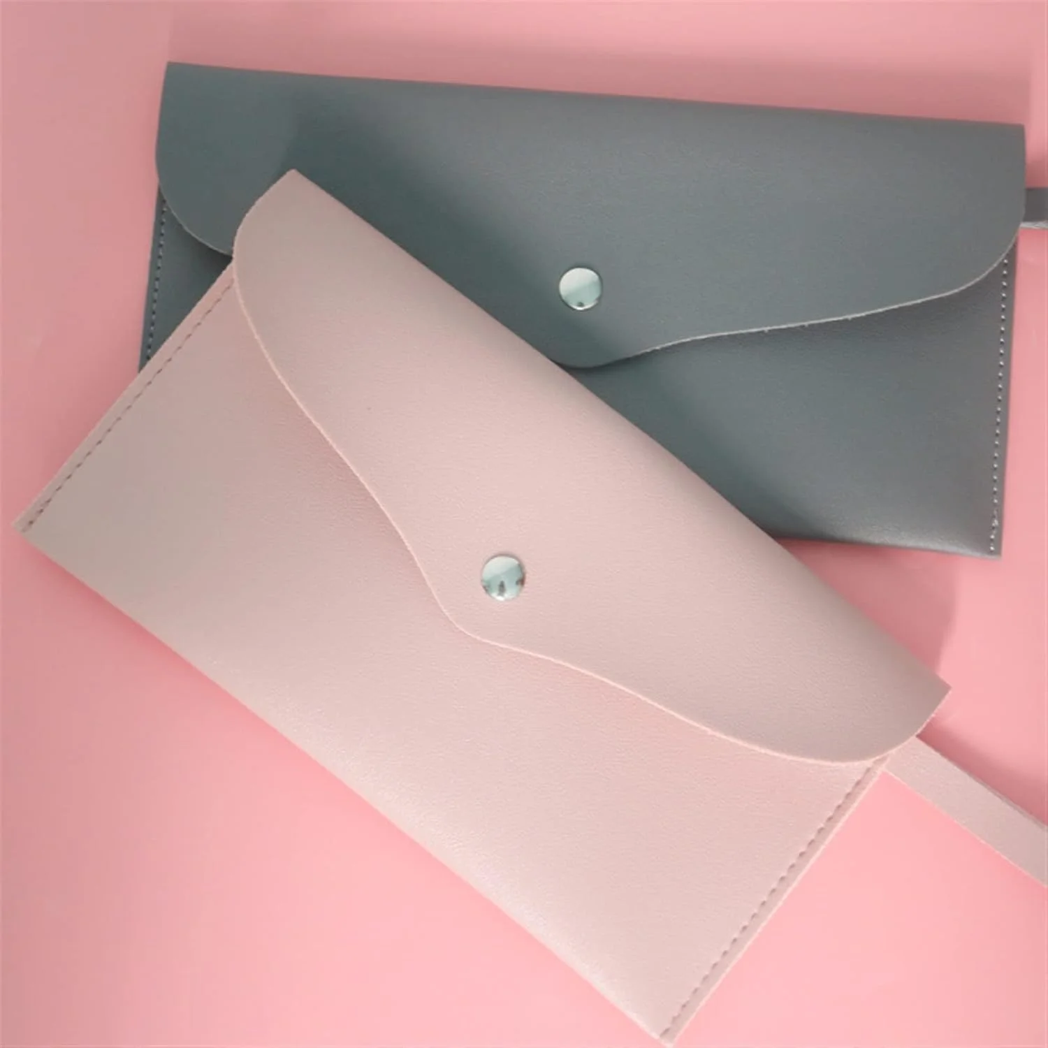 ست برس آرایشی هودور، برس آرایشی صورتی چند منظوره قابل حمل برای مسافرت، شامل برس کرم پودر، رژگونه، سایه چشم و هایلایتر ست برس آرایشی هودور، برس آرایشی صورتی چند منظوره قابل حمل برای مسافرت، شامل برس کرم پودر، رژگونه، سایه چشم و هایلایتر