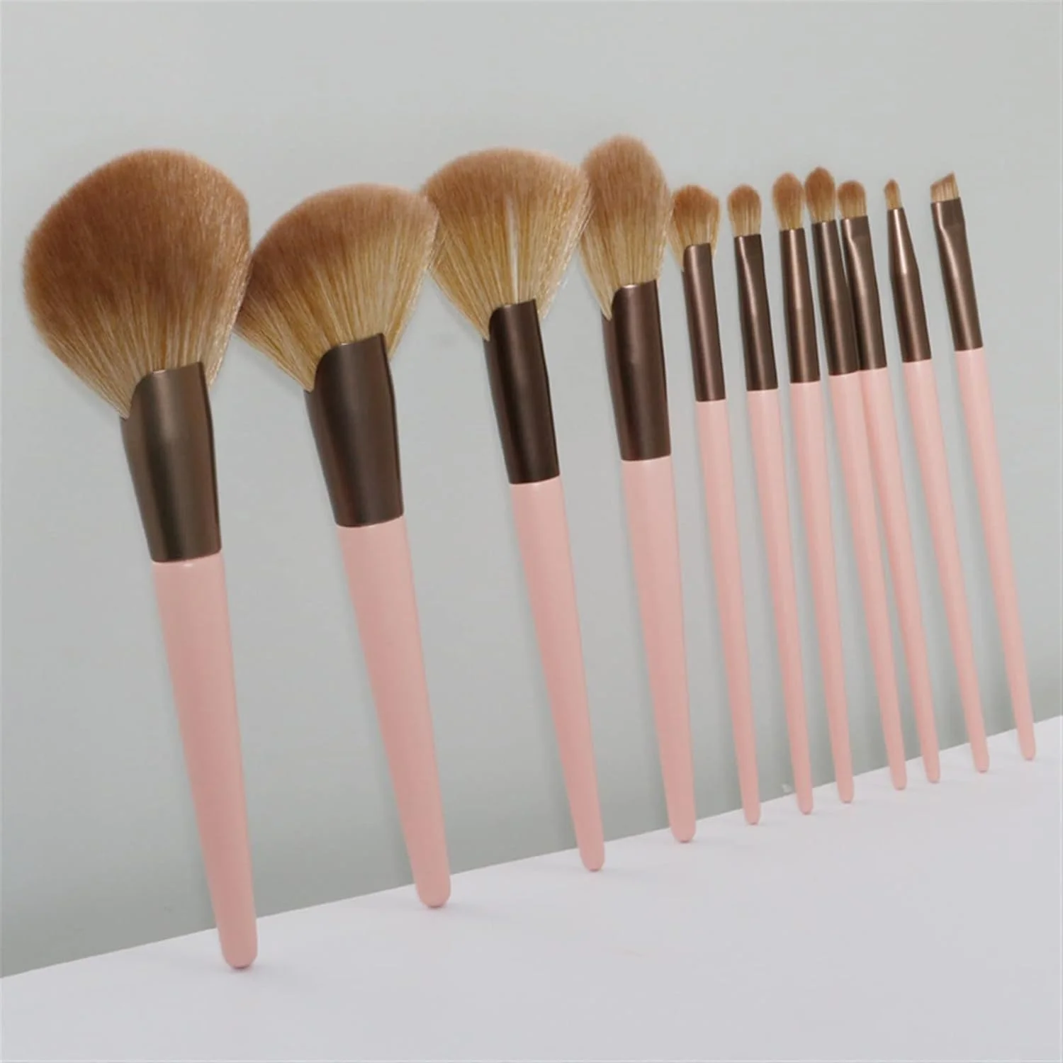 ست برس آرایشی هودور، برس آرایشی صورتی چند منظوره قابل حمل برای مسافرت، شامل برس کرم پودر، رژگونه، سایه چشم و هایلایتر ست برس آرایشی هودور، برس آرایشی صورتی چند منظوره قابل حمل برای مسافرت، شامل برس کرم پودر، رژگونه، سایه چشم و هایلایتر