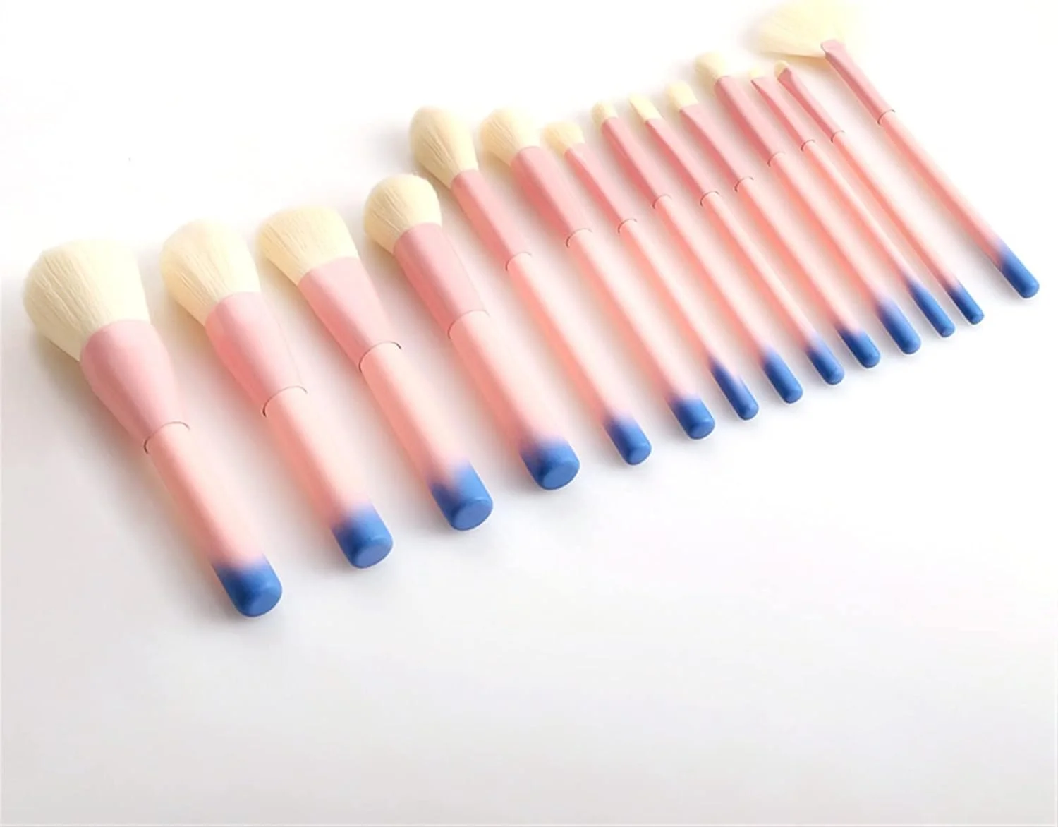 ست برس آرایشی هودور، ست برس آرایشی حرفه ای فونداسیون، پودر شل، الیاف نایلونی پشمی با دسته چوبی، ابزار آرایشی، برس ترکیبی