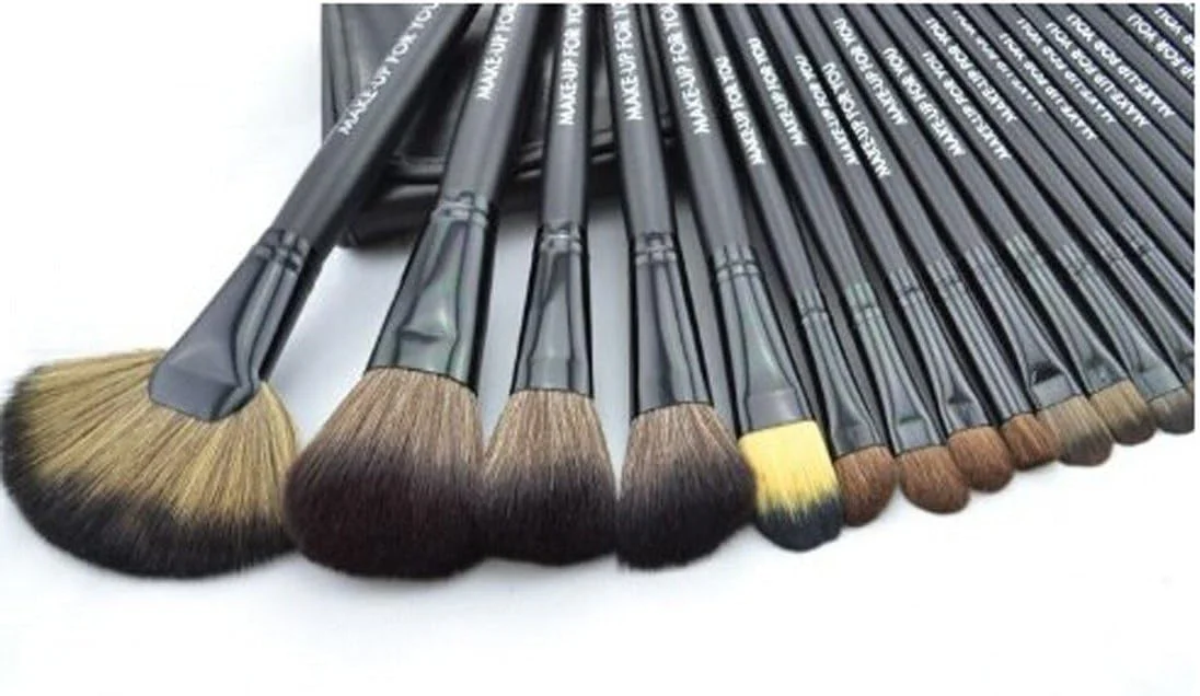 ست برس آرایشی Hss، ست برس لوازم آرایشی، کیت ابزار برس های آرایشی حرفه ای، بادوام، نرم و راحت برای استفاده (مشکی) ست برس آرایشی Hss، ست برس لوازم آرایشی، کیت ابزار برس های آرایشی حرفه ای، بادوام، نرم و راحت برای استفاده (مشکی)