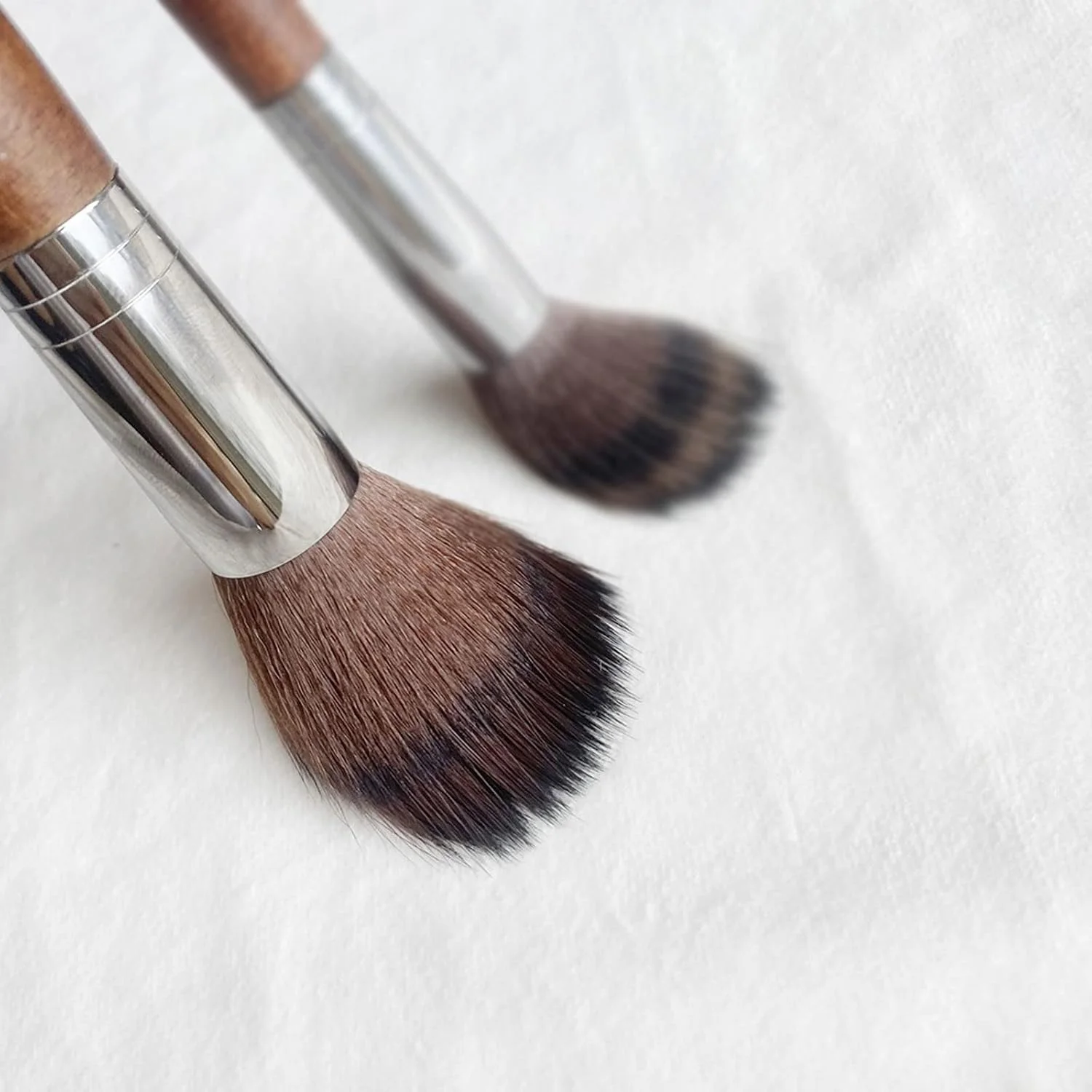 ست برس آرایشی HODORE، برس پودر ترکیبی، برس پودر دو لایه، ابزار پودر فونداسیون.