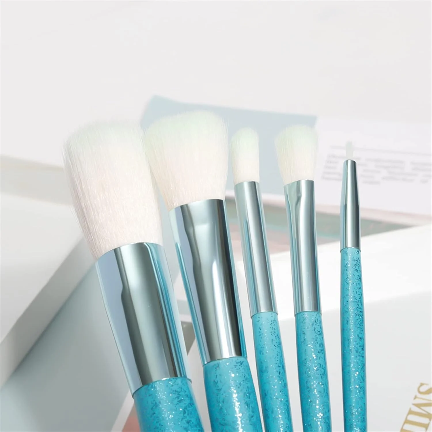 ست برس آرایشی HODORE، ست برس آرایشی سایه چشم، ابرو، خط چشم، رژگونه، پودر فیکس، فونداسیون، ابزار آرایشی حرفه ای لب زنانه