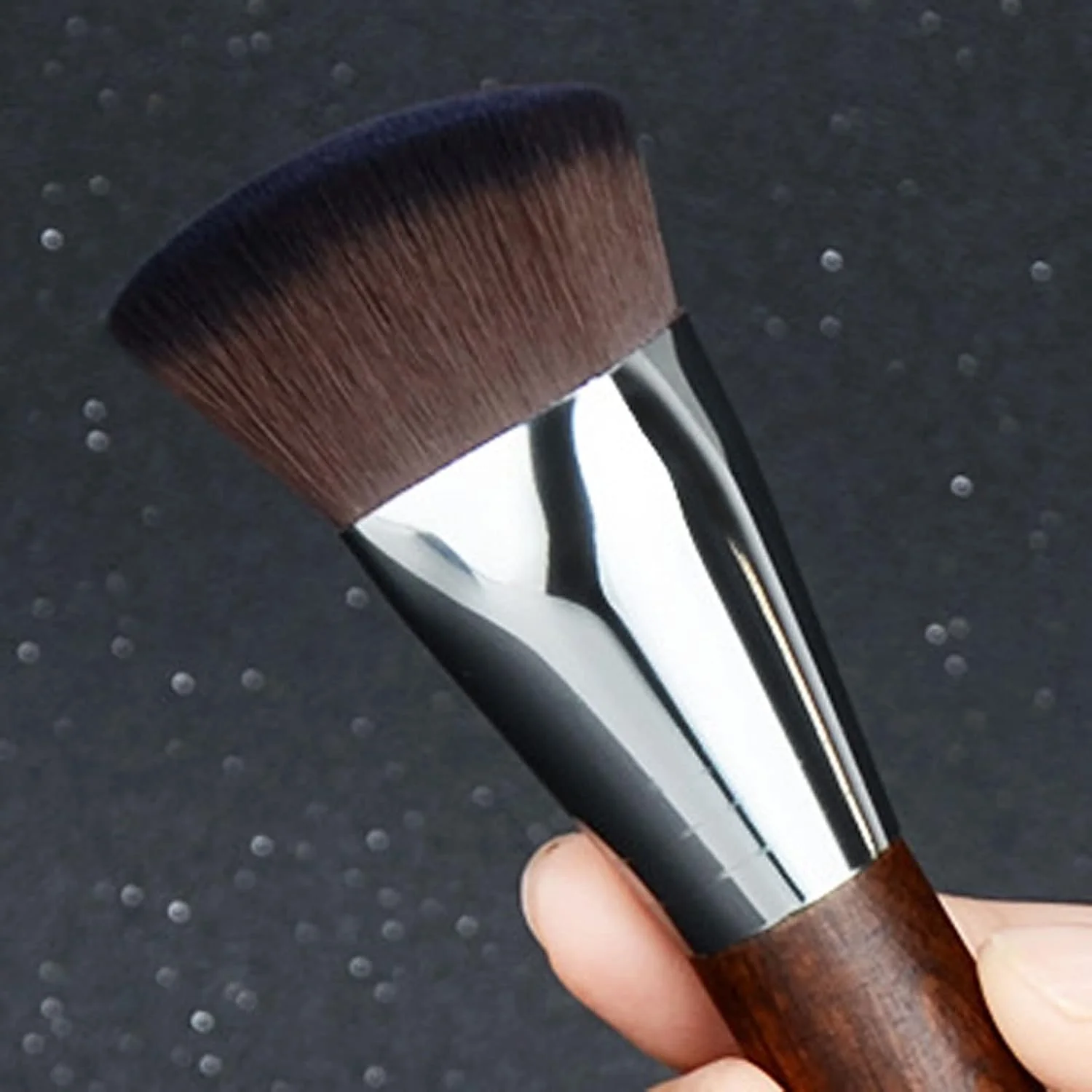 ست برس آرایشی HODORE، برس کرم پودر انعطاف پذیر و فوق العاده نرم با طراحی الماسی ست برس آرایشی HODORE، برس کرم پودر انعطاف پذیر و فوق العاده نرم با طراحی الماسی