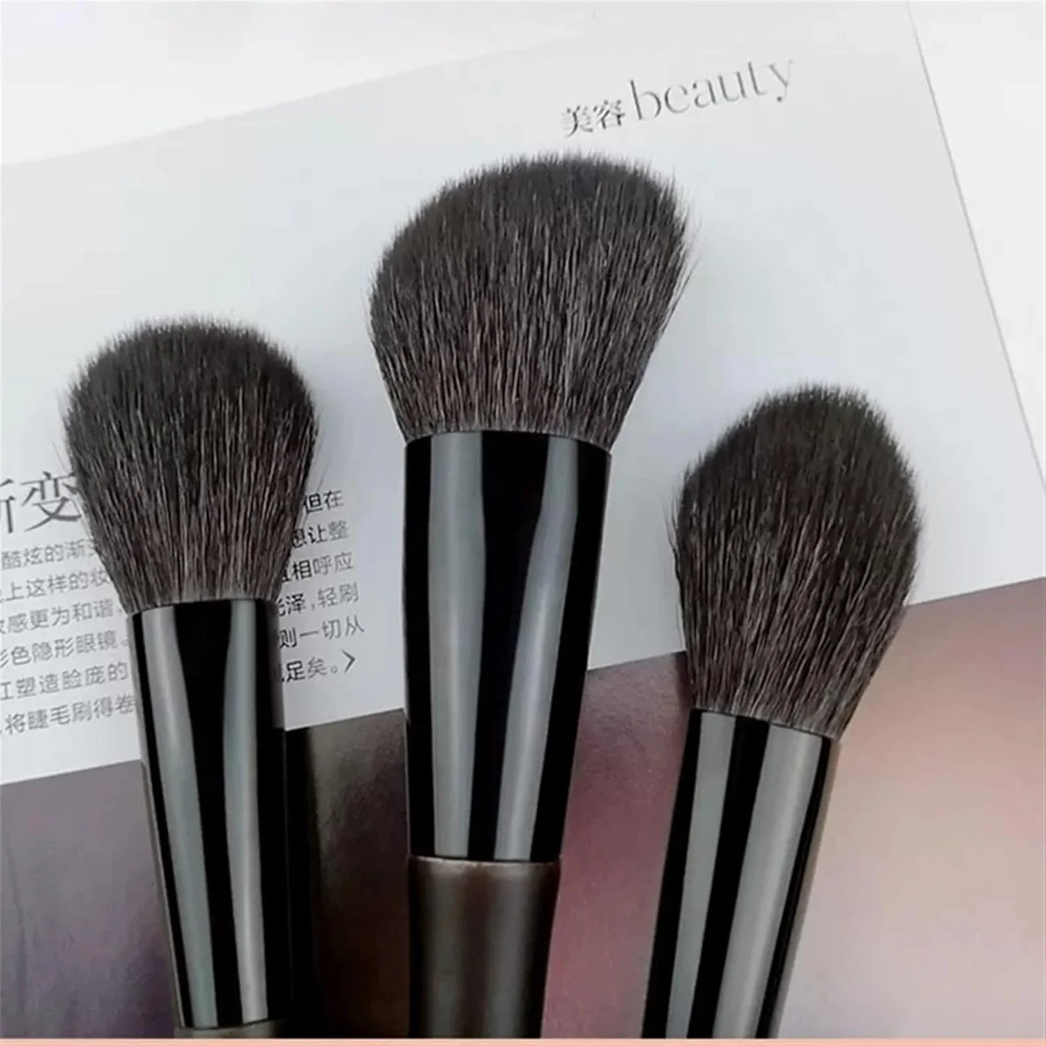 ست برس آرایشی هودور، ست برس رژگونه، برس ترکیب کرم پودر، برس هایلایت، کیت سایه چشم، آرایش تئاتری ست برس آرایشی هودور، ست برس رژگونه، برس ترکیب کرم پودر، برس هایلایت، کیت سایه چشم، آرایش تئاتری