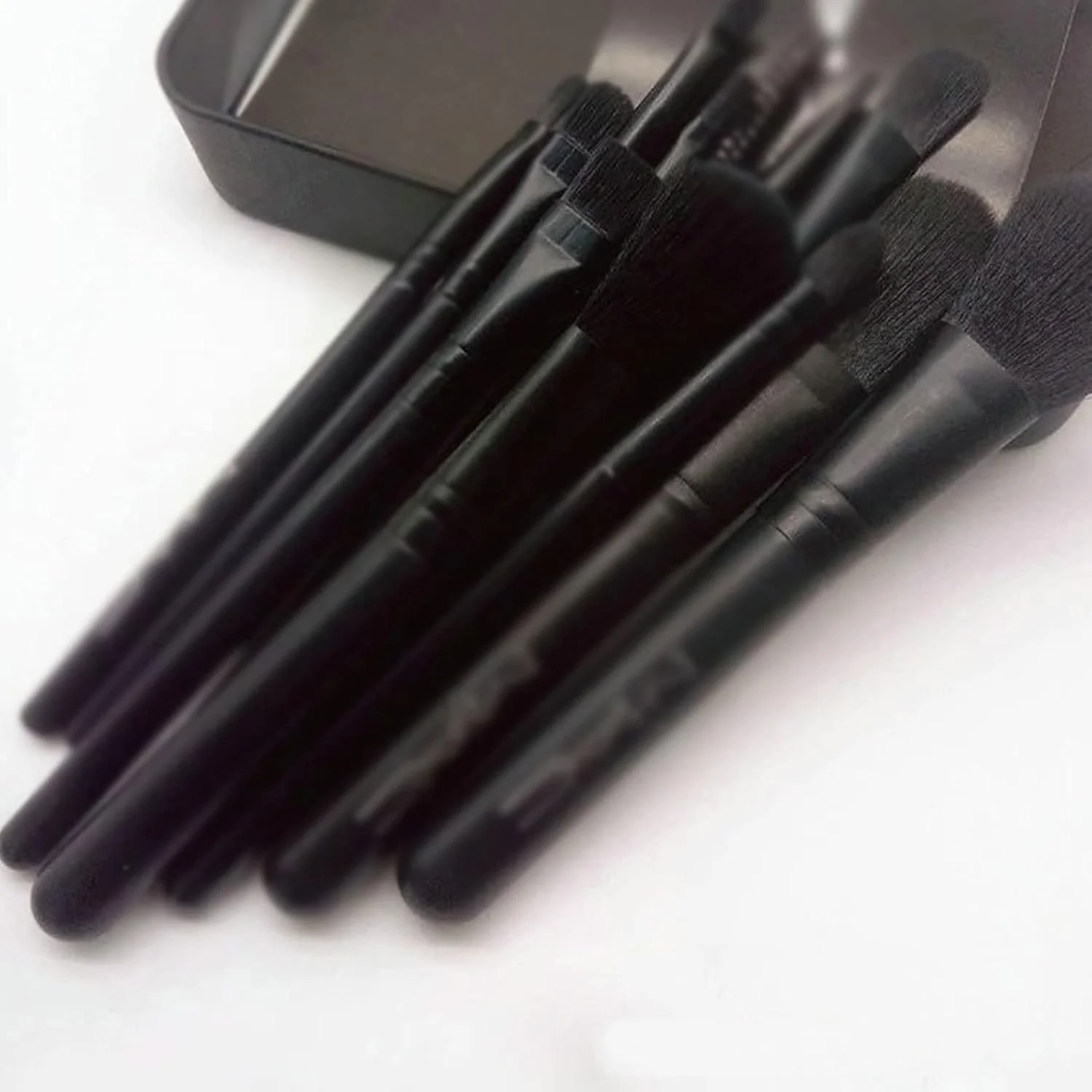 ست برس آرایشی هودور، 12 تکه برس آرایشی مبتدی پودر رژگونه سایه چشم کرم پودر ابزار آرایش برس آرایشی لوازم آرایشی.