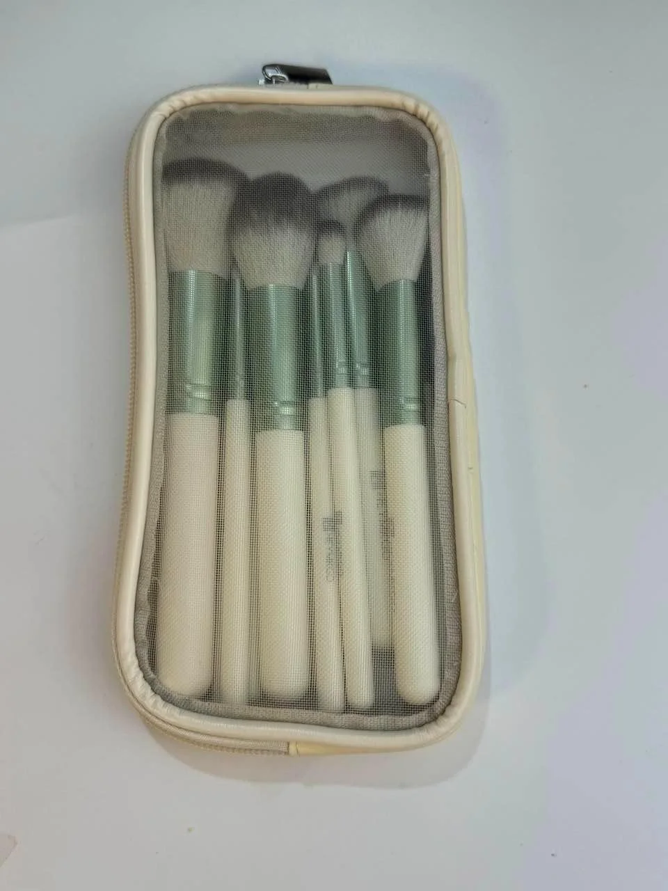 ست براش آرایشی 12 عددی HEYMKGO، برس های آرایشی حرفه ای، مجموعه برس ممتاز مصنوعی برای کرم پودر، رژگونه، ترکیب، لب، سایه چشم، ابرو به همراه کیف مسافرتی