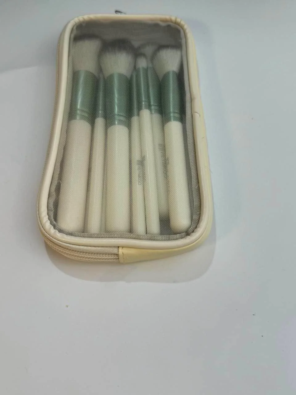 ست براش آرایشی 12 عددی HEYMKGO، برس های آرایشی حرفه ای، مجموعه برس ممتاز مصنوعی برای کرم پودر، رژگونه، ترکیب، لب، سایه چشم، ابرو به همراه کیف مسافرتی