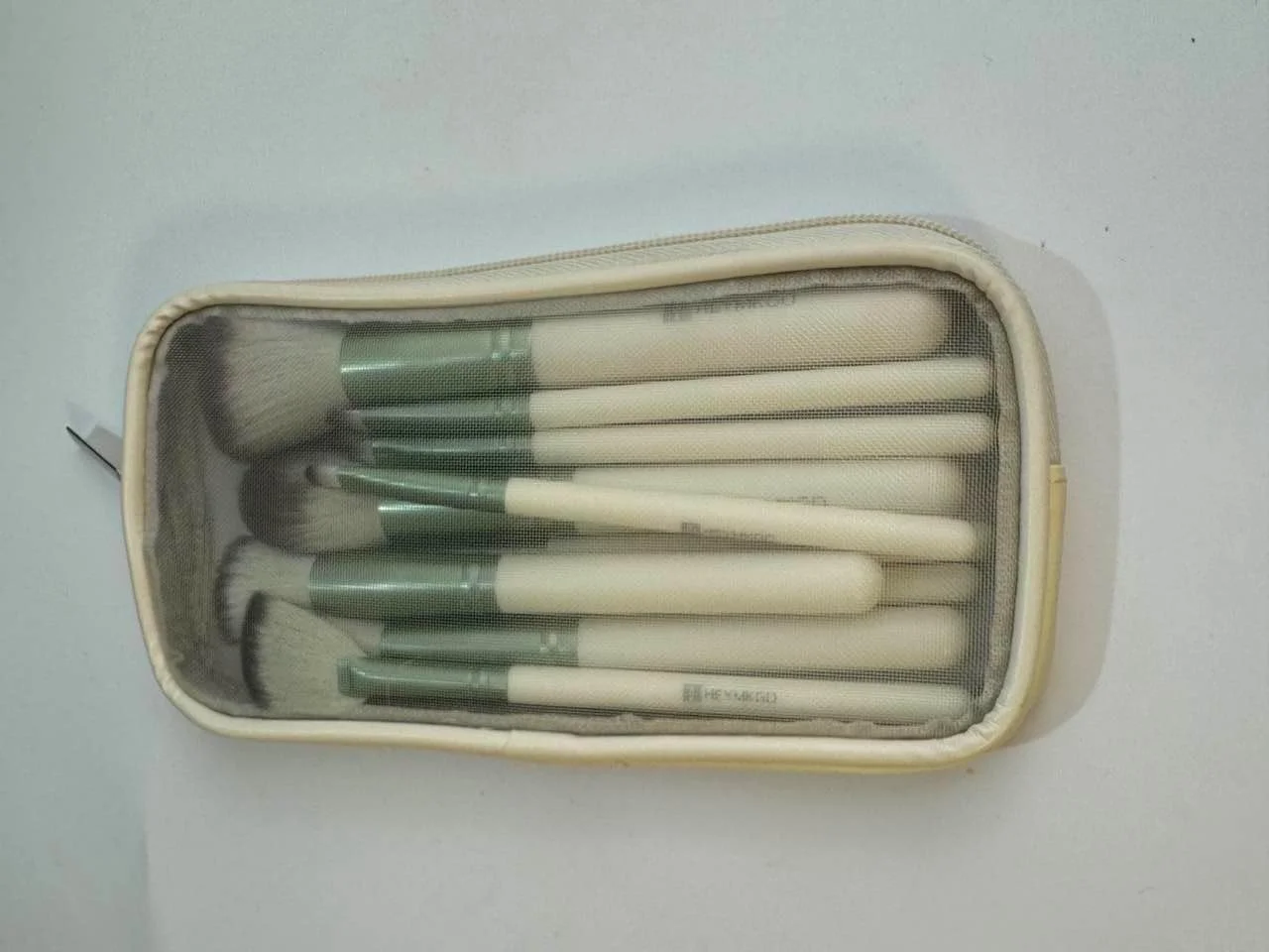 ست براش آرایشی 12 عددی HEYMKGO، برس های آرایشی حرفه ای، مجموعه برس ممتاز مصنوعی برای کرم پودر، رژگونه، ترکیب، لب، سایه چشم، ابرو به همراه کیف مسافرتی