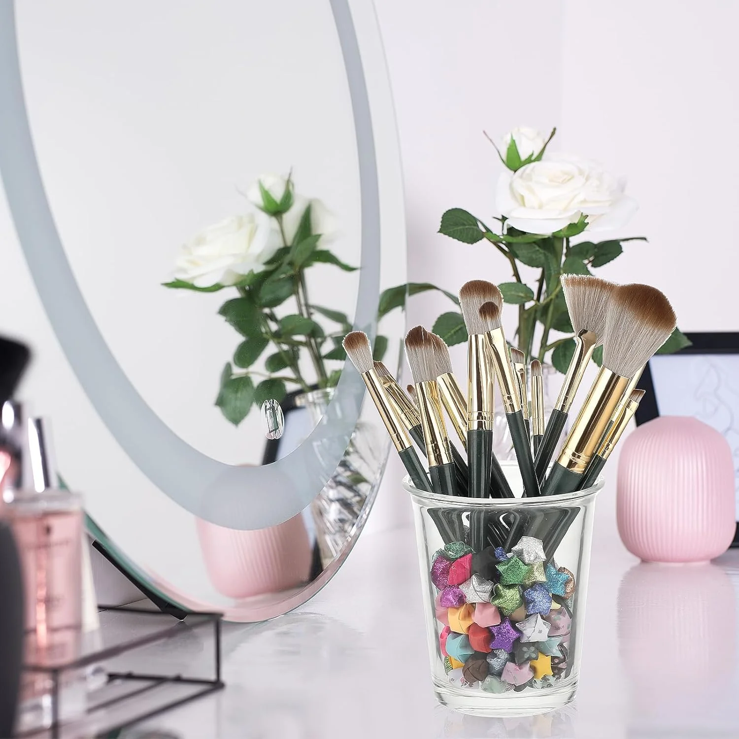 ست برس آرایشی Gjinxi شامل 14 عدد برس سایه چشم، برس کرم پودر، ابزار چند منظوره آرایش مناسب برای کانتور صورت، کانسیلر پودری، زیبایی چشم، جشن بالماسکه، هدیه برای علاقه مندان به آرایش (سبز)