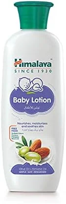 مجموعه مسافرتی آسان مراقبت از کودک هیمالیا از سال 1930، شامل شامپو ملایم کودک، حمام ملایم کودک، لوسیون کودک و پودر بچه، ضروری و راحت