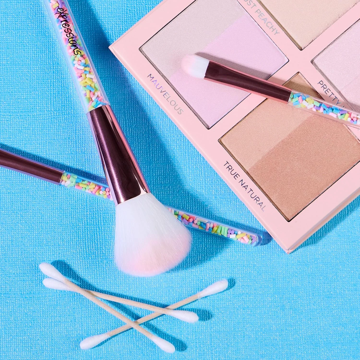 ست براش آرایشی 5 تکه اکلیلی Expressions صورتی - ست براش آرایشی زیبا با دسته های اکلیلی رنگین کمانی، موهای متراکم | براش های آرایشی ممتاز ست براش آرایشی 5 تکه اکلیلی Expressions صورتی - ست براش آرایشی زیبا با دسته های اکلیلی رنگین کمانی، موهای متراکم | براش های آرایشی ممتاز