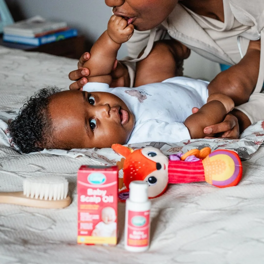 روغن پوست سر کودک Colief - 30 میلی لیتر - روغن مرطوب کننده تسکین دهنده برای پوست سر و پوست کودک - پیشگیری از پوست خارش دار، پوسته پوسته، خشک، آسیب دیده و کلاه گهواره.