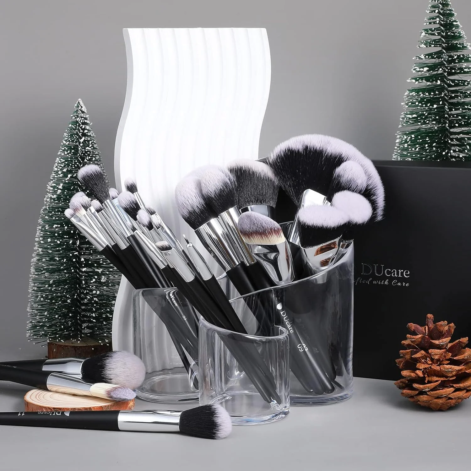 ست برس آرایشی حرفه ای DUcare، 32 عدد برس آرایشی، هدیه کریسمس عالی، برس های ترکیبی کابوکی مصنوعی ممتاز برای کرم پودر، رژگونه، کانسیلر و سایه چشم