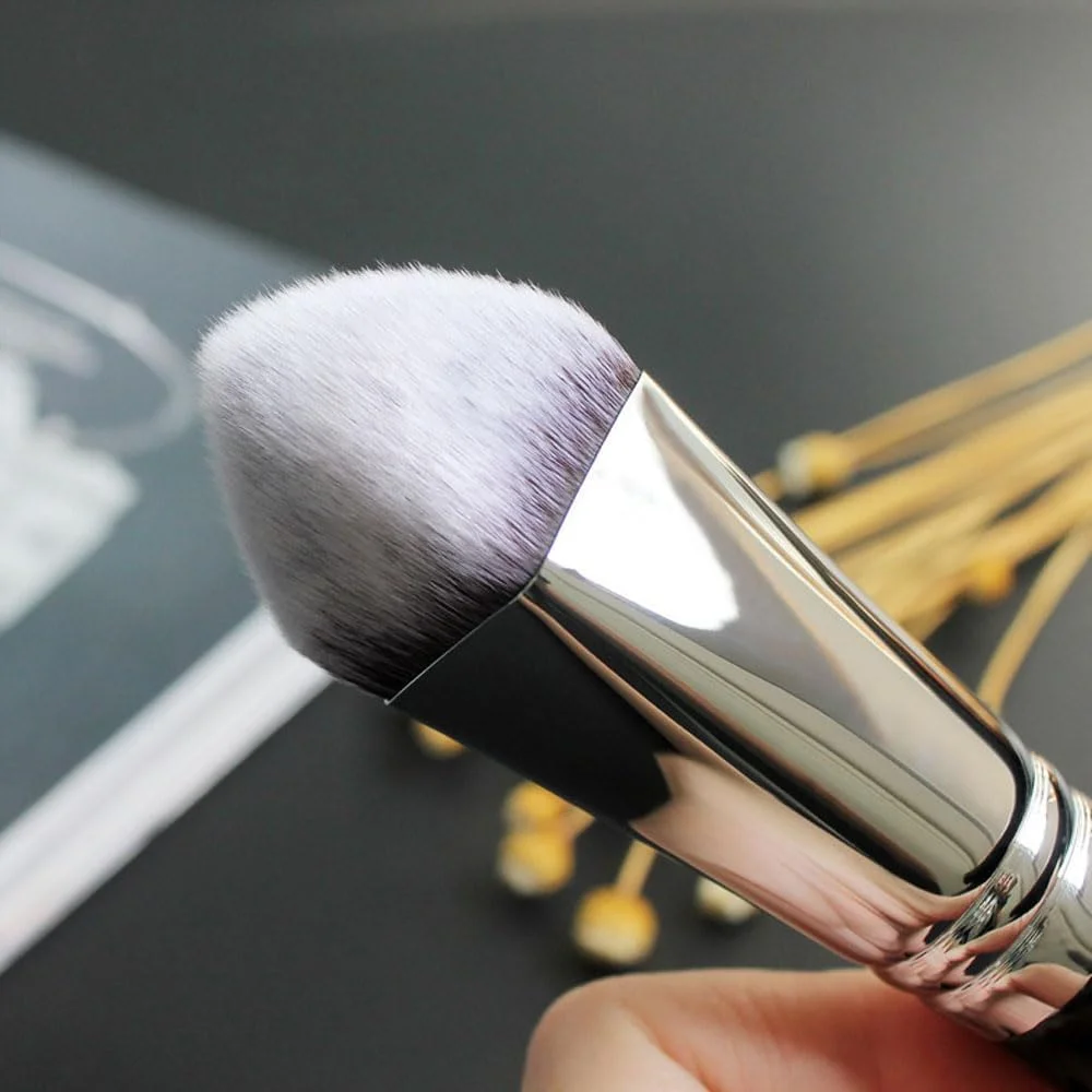 براش های آرایشی کرم پودر DonLeeving، براش آرایشی با کیفیت بالا، براش کرم پودر حرفه ای 4D، کانسیلر، براش صاف کننده، ترکیب کننده و براش صورت برای مایع، کرم و پودر تثبیت کننده