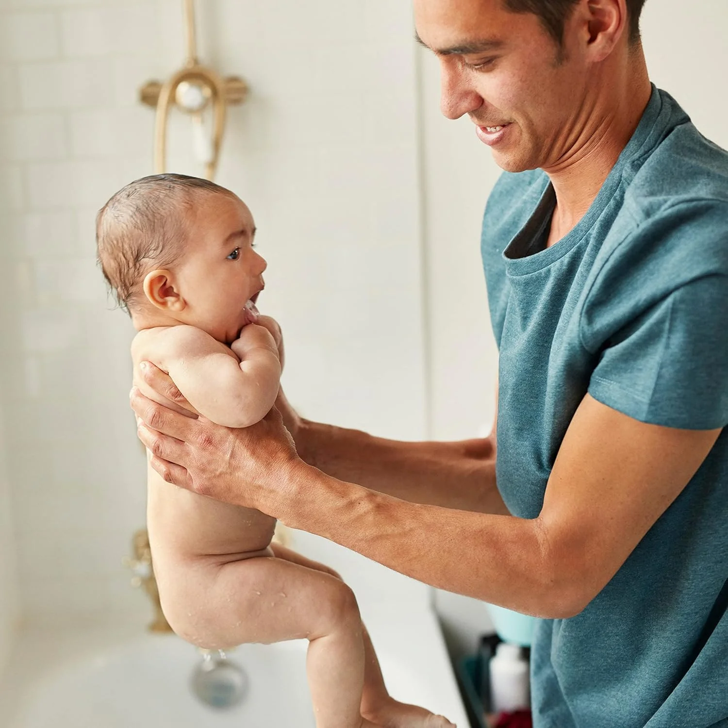 شامپو سر و بدن کودک Baby Dove مخصوص پوست حساس، مناسب برای حمام کودک، مرطوب کننده غنی، بدون اشک و ضد حساسیت، 591 میلی لیتر (بسته بندی ممکن است متفاوت باشد) شامپو سر و بدن کودک Baby Dove مخصوص پوست حساس، مناسب برای حمام کودک، مرطوب کننده غنی، بدون اشک و ضد حساسیت، 591 میلی لیتر (بسته بندی ممکن است متفاوت باشد)
