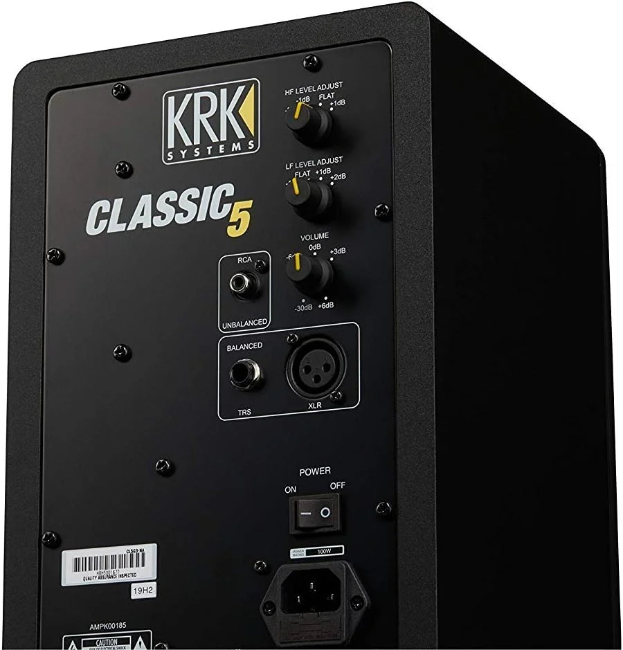 مانیتور استودیویی KRK Classic 5 Professional Bi-Amp 5 اینچی (2 عدد) به همراه کابل XLR و نگهدارنده گوشی Gravity، مشکی M مانیتور استودیویی KRK Classic 5 Professional Bi-Amp 5 اینچی (2 عدد) به همراه کابل XLR و نگهدارنده گوشی Gravity، مشکی M