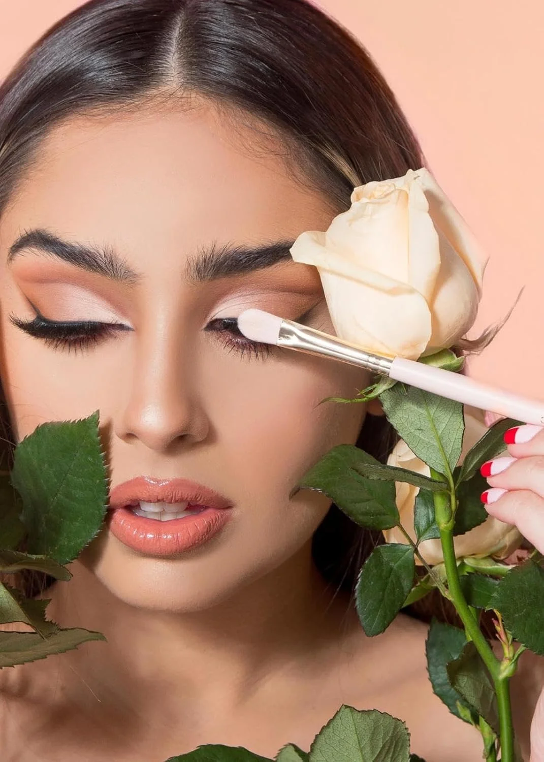 ست برس آرایشی 24 تکه C-LUX مدل Tulip Day - طراحی صورتی ملایم، موهای مصنوعی بدون تست حیوانی، ست کامل برس صورت و چشم با کیف رولی زیبا - ایده آل برای همه دوستداران آرایش و هدیه دادن