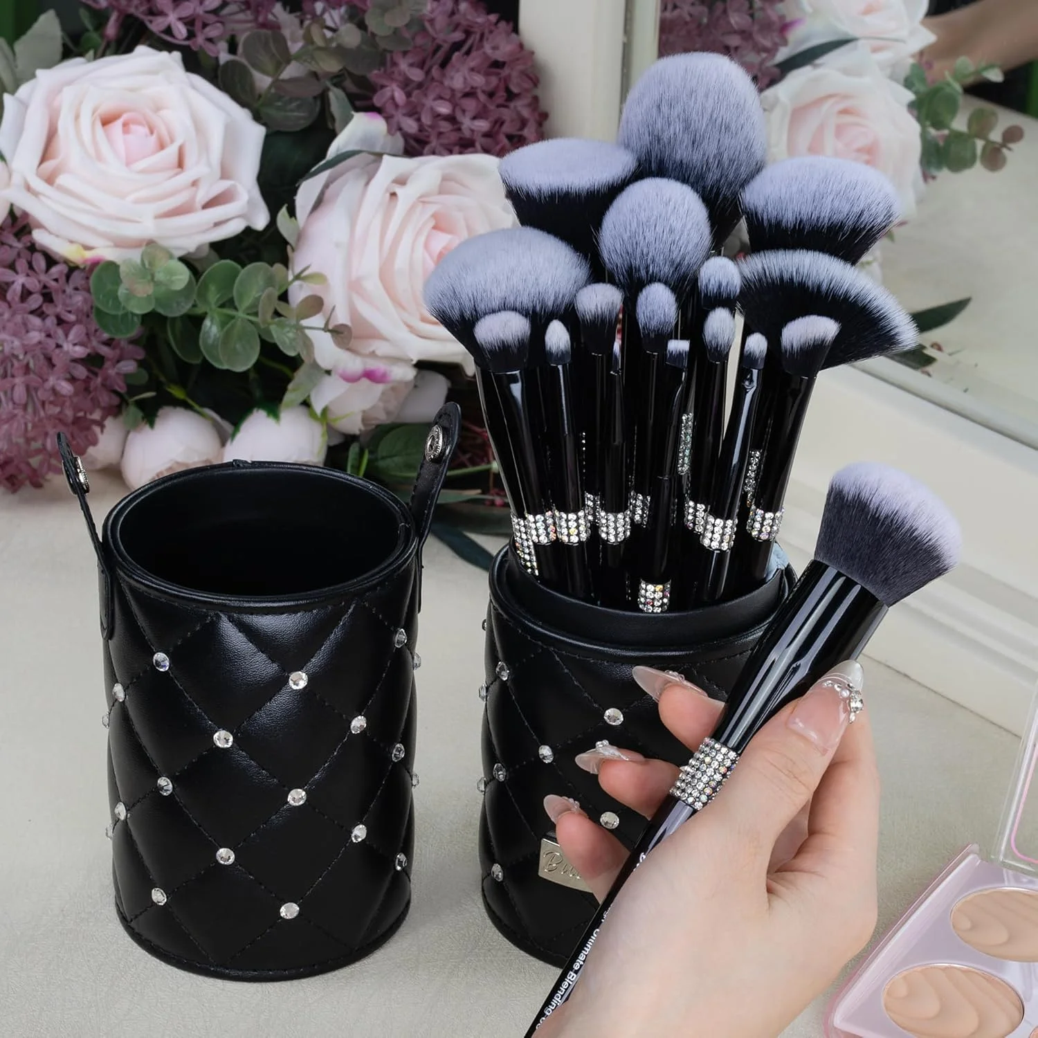 ست برس آرایشی حرفه ای Bueart Design، 16 تکه، موهای مصنوعی با طراحی نگین دار، مشکی