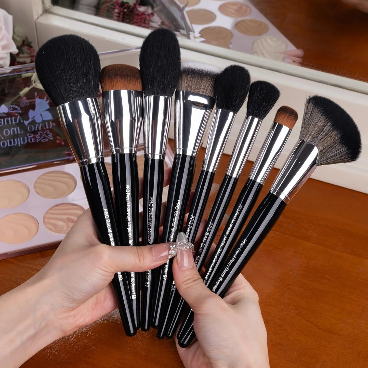 ست برس آرایشی حرفه ای 36 تکه Bueart Design، برس های موی حیوانات با کیف استوانه ای، برس های صورت و چشم برای پودر، کرم پودر، کانتور، سایه ست برس آرایشی حرفه ای 36 تکه Bueart Design، برس های موی حیوانات با کیف استوانه ای، برس های صورت و چشم برای پودر، کرم پودر، کانتور، سایه