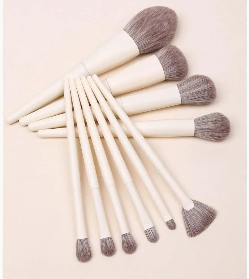 ست ابزار آرایشی شامل کانسیلر، سایه چشم، برس پودر فیکس و مجموعه 10 عددی برس آرایشی زرد شیری