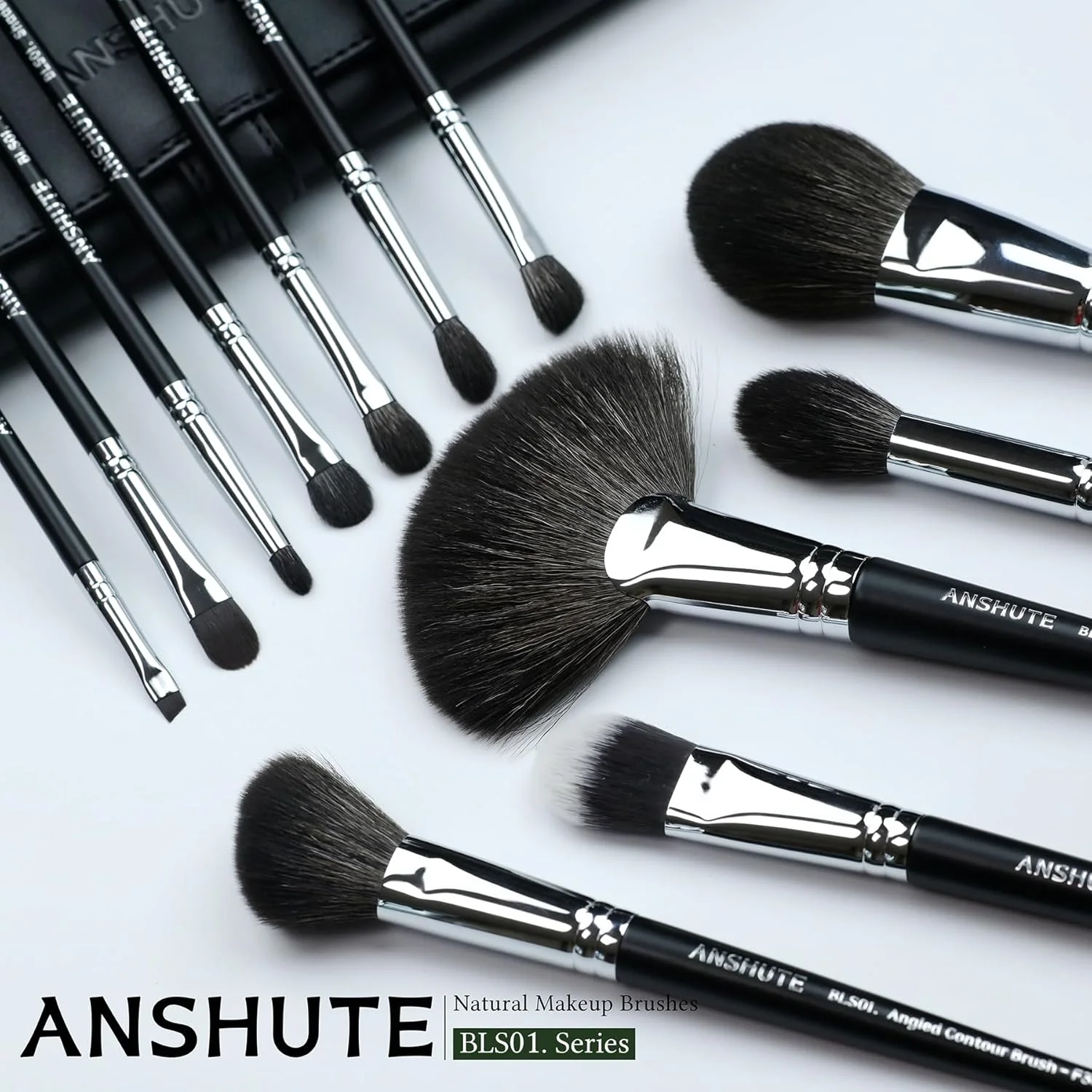 ست برس آرایشی 12 تکه موی بز طبیعی حرفه ای Anshute با کیف مسافرتی - 5 برس صورت و 7 برس چشم. موهای فوق العاده نرم، تنوع برس ها.